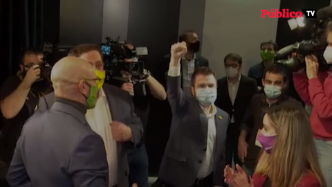 La decisión de ERC, ¿gobernar con Junts o con el PSC? La decisión de ERC, ¿gobernar con Junts o con el PSC?