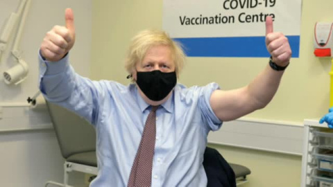 Boris Johnson recibe la vacuna de AstraZeneca para disipar dudas sobre su efectividad Boris Johnson recibe la vacuna de AstraZeneca para disipar dudas sobre su efectividad