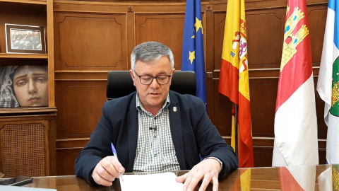 Alcalde de Hellín anuncia la suspensión de la Semana Santa Alcalde de Hellín anuncia la suspensión de la Semana Santa