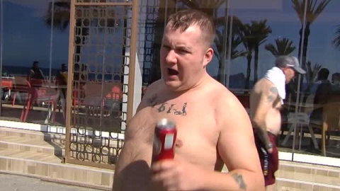 Benidorm: los turistas desoyen la alarma Benidorm: los turistas desoyen la alarma