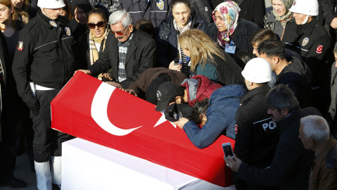 El atentado en Estambul, en imágenes./ REUTERS