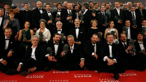 Foto de los premiados en la ceremonia de la 30 edición de los Premios Goya, que ha entregado la Academia de Cine esta noche en el Hotel Auditorium de Madrid. EFE/Ballesteros.