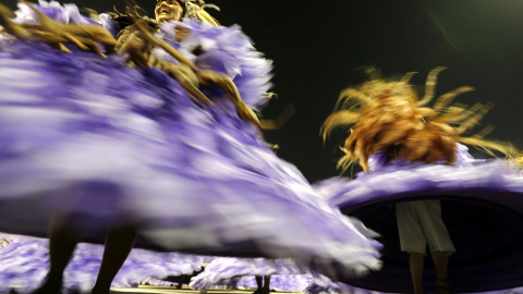Desfile de carnaval en el Sambódromo de Río de Janeiro.  REUTERS/Sergio Moraes