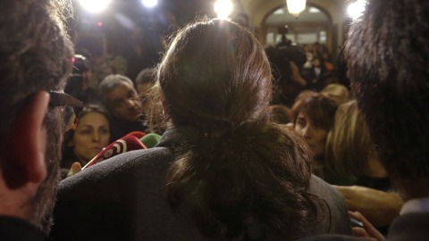 Pablo Iglesias ante la prensa al finalizar la sesión de la tarde de la segunda jornada del debate de investidura, en la que el Congreso de los Diputados ha rechazado la elección del socialista Pedro Sánchez como titular del Ejecutivo, tras 