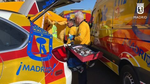 Samur ha trasladado crítico a un motorista accidentado en Usera Samur ha trasladado crítico a un motorista accidentado en Usera