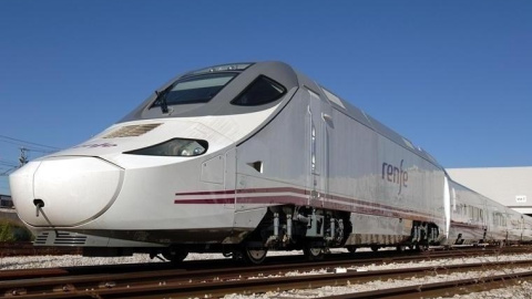 Tren Alvia de Renfe. E.P. Tren Alvia de Renfe. E.P.