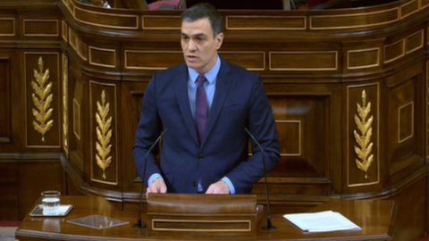 Sánchez comparece en el Pleno ante un Congreso casi vacío Sánchez comparece en el Pleno ante un Congreso casi vacío