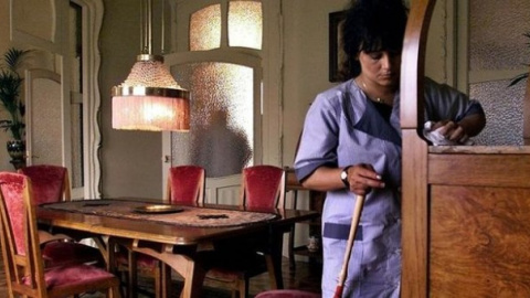 Las empleadas de hogar sufren la crisis del coronavirus: "Te quedas sin poder pagar la comida" Las empleadas de hogar sufren la crisis del coronavirus: "Te quedas sin poder pagar la comida"