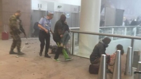 Numerosos heridos en el aeropuerto.- TWITTER