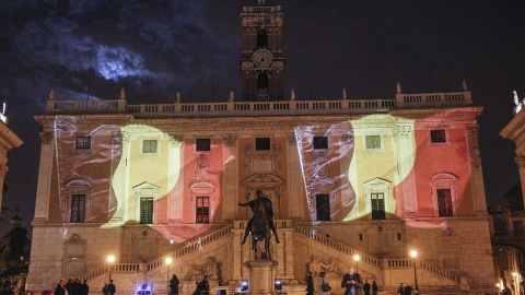 Vista de la Plaza del Capitolio con los colores de la bandera nacional belga en Roma, Italia hoy 22 de marzo de 2016. EFE/Giuseppe Lami