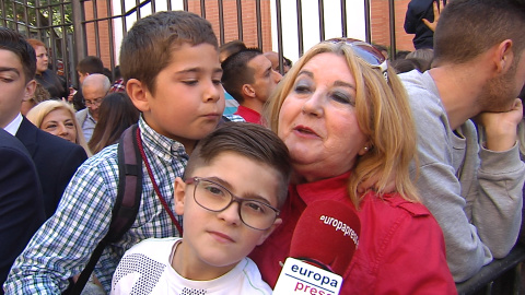El barrio de El Cerro en Sevilla, sin palabras ante el Nazareno El barrio de El Cerro en Sevilla, sin palabras ante el Nazareno
