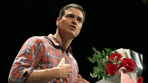 Pedro Sánchez da un discurso en Almería. | EFE Pedro Sánchez da un discurso en Almería. | EFE