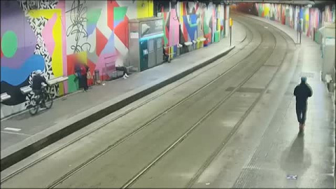 Dos detenidos por robar móviles en bicicleta Dos detenidos por robar móviles en bicicleta