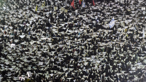Un momento de la multitudinaria manifestación en la capital argentina. - AFP Un momento de la multitudinaria manifestación en la capital argentina. - AFP