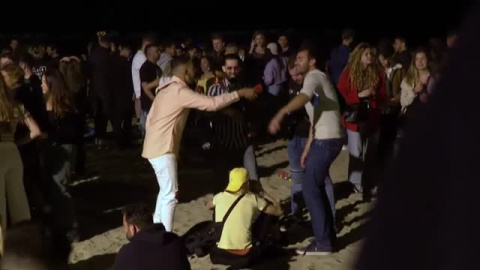 Barcelona: otra noche de botellones en calles y playas Barcelona: otra noche de botellones en calles y playas