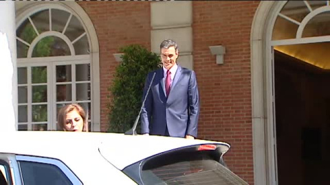 Sánchez recibe a Iglesias en Moncloa Sánchez recibe a Iglesias en Moncloa