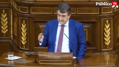Aitor Esteban, a Casado: "Ustedes tienen delincuentes más cercanos" Aitor Esteban, a Casado: "Ustedes tienen delincuentes más cercanos"