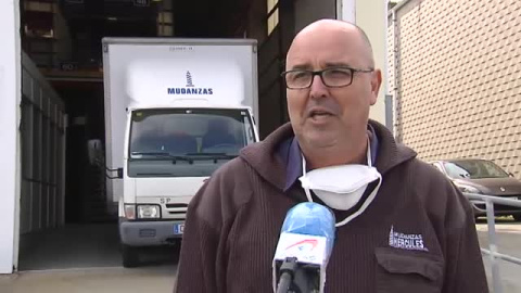 Primer día de cierre total de empresas no esenciales Primer día de cierre total de empresas no esenciales