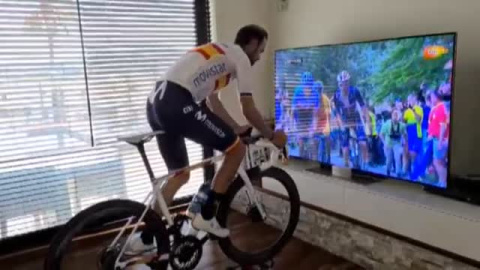 Alejandro Valverde entrena en casa para no perder el ritmo Alejandro Valverde entrena en casa para no perder el ritmo