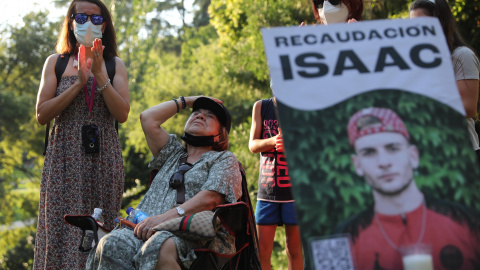 17/07/2021Homenaje en Madrid a Isaac, el rapero asesinado a los 18 años de edad 17/07/2021Homenaje en Madrid a Isaac, el rapero asesinado a los 18 años de edad