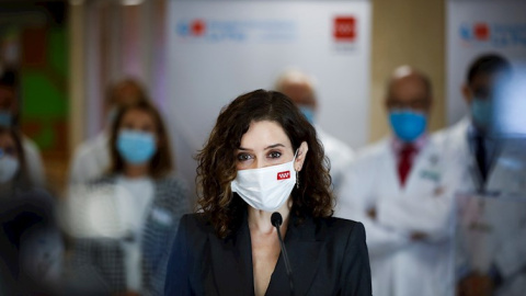Ayuso carga contra el personal sanitario por el colapso y la exdirectora de Salud de la Comunidad de Madrid estalla: "La culpa es sólo tuya" Ayuso carga contra el personal sanitario por el colapso y la exdirectora de Salud de la Comunidad de Madrid estalla: "La culpa es sólo tuya"