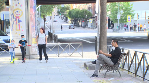 Las calles de Puente de Vallecas reciben a multitud de vecinos Las calles de Puente de Vallecas reciben a multitud de vecinos