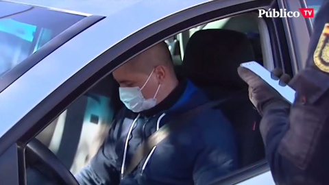 Lleva la mascarilla encima cuando viajes en coche con más personas Lleva la mascarilla encima cuando viajes en coche con más personas