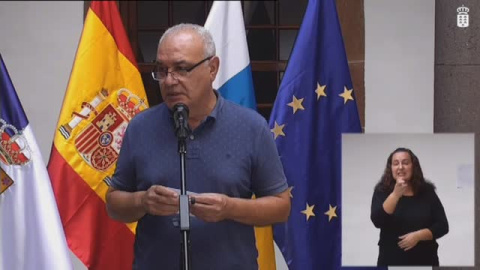 La lava se bifurca en su camino al mar La lava se bifurca en su camino al mar