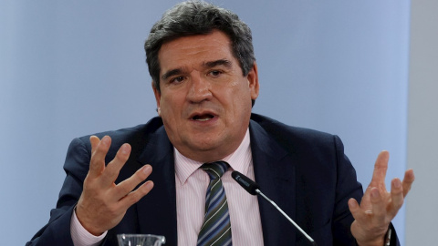 El ministro de Inclusión, Seguridad Social y Migraciones, José Luis Escrivá, durante la rueda de prensa posterior a la reunión semanal del Consejo de Ministros celebrada en el Palacio de la Moncloa en Madrid, este martes. El ministro de Inclusión, Seguridad Social y Migraciones, José Luis Escrivá, durante la rueda de prensa posterior a la reunión semanal del Consejo de Ministros celebrada en el Palacio de la Moncloa en Madrid, este martes.