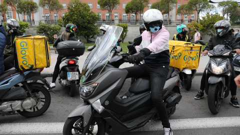 Varios motoristas de Glovo participan en una manifestación en Moncloa, a 11 de mayo de 2021, en Madrid. Varios motoristas de Glovo participan en una manifestación en Moncloa, a 11 de mayo de 2021, en Madrid.