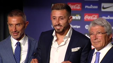 El Atlético de Madrid da la bienvenida a Héctor Herrera El Atlético de Madrid da la bienvenida a Héctor Herrera