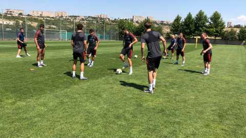 Entrenamiento de la Sub-19 antes de enfrenterse a Portugal Entrenamiento de la Sub-19 antes de enfrenterse a Portugal