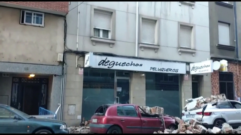 Un vecino de Ponferrada explota una bombona en su edificio al saber que iba a ser desahuciado Un vecino de Ponferrada explota una bombona en su edificio al saber que iba a ser desahuciado