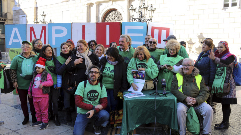 Publico 028 - p18 habitatge - roda de premsa de la PAH per valorar el nou decret de l'habitatge - ACN - Marta Casado Pla general de l'acte organitzat per la PAH per valorar el Decret llei de mesures urgents per l'accés a l'habitatge, aprovat aquest dilluns. Imatge del 23 de desembre de 2019. (Horitzontal)