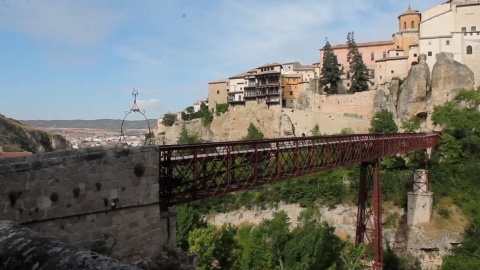 Cortado paso peatonal del Puente San Pablo Cortado paso peatonal del Puente San Pablo