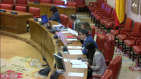 Yolanda Díaz, CEOE y Cepyme comparecen en la Comisión de Reconstrucción Yolanda Díaz, CEOE y Cepyme comparecen en la Comisión de Reconstrucción