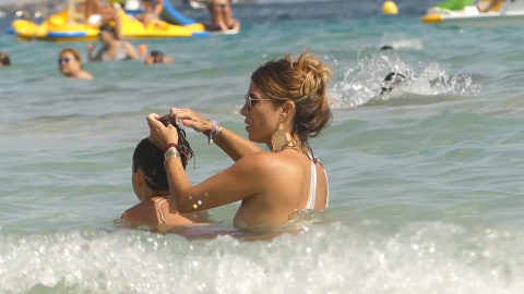 Elena Tablada disfruta de sus vacaciones con su hija Ella Elena Tablada disfruta de sus vacaciones con su hija Ella