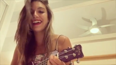 Ana Guerra celebra el éxito de 'Sayonara' en YouTube Ana Guerra celebra el éxito de 'Sayonara' en YouTube