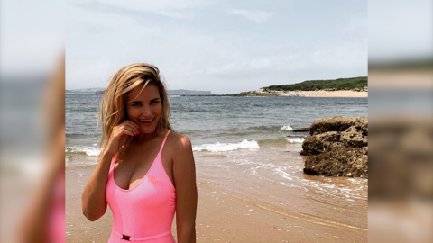 Alba Carrillo presume de curvas con su imagen más refrescante Alba Carrillo presume de curvas con su imagen más refrescante