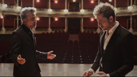 David Bisbal y Alejandro Fernández se unen en 'Abriré la puerta' David Bisbal y Alejandro Fernández se unen en 'Abriré la puerta'