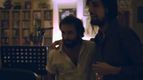 Lino Suricato presenta videoclip con El Canijo de Jerez: 'Roto' Lino Suricato presenta videoclip con El Canijo de Jerez: 'Roto'