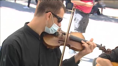 Los libros regresan a la emblemática cuesta de Moyano de Madrid Los libros regresan a la emblemática cuesta de Moyano de Madrid