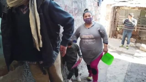 La pobreza y el COVID se ceba en Argentina con los más vulnerables La pobreza y el COVID se ceba en Argentina con los más vulnerables