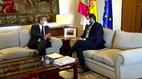 Page se reúne con Paco Núñez Page se reúne con Paco Núñez