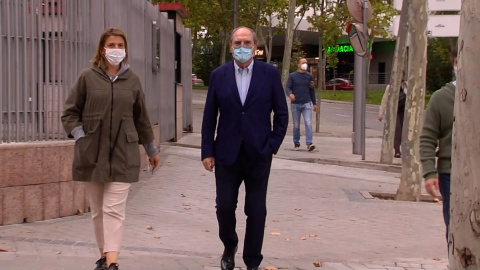 Gabilondo comparece ante los medios junto a la Asamblea de Madrid Gabilondo comparece ante los medios junto a la Asamblea de Madrid