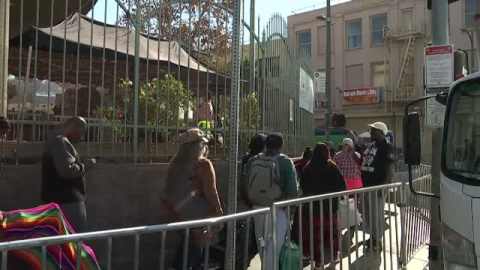 Las colas del hambre en Acción de Gracias Las colas del hambre en Acción de Gracias