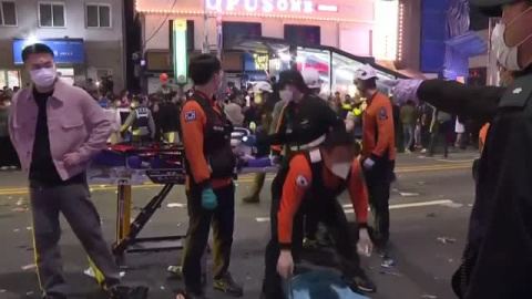 Una estampida en Seúl durante la celebración de Halloween causa al menos 120 muertos Una estampida en Seúl durante la celebración de Halloween causa al menos 120 muertos