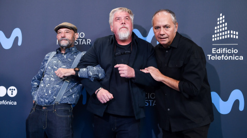 Javier Cansado (izquierda), Javier Coronas (centr) y Pepe Colubi (derecha), posan en el 'photocall' durante la inauguración del Espacio Movistar, en el Edificio Telefónica, el pasado 12 de septiembre de 2024, en Madrid. - Gustavo Valiente | Javier Cansado (izquierda), Javier Coronas (centr) y Pepe Colubi (derecha), posan en el 'photocall' durante la inauguración del Espacio Movistar, en el Edificio Telefónica, el pasado 12 de septiembre de 2024, en Madrid. - Gustavo Valiente |