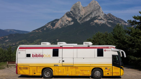 El bibliobús Pedraforca dona servei a les poblacions del Berguedà / Diputació de Barcelona