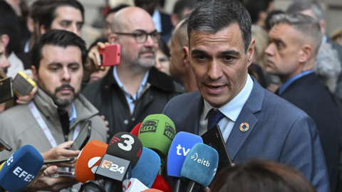 El presidente del Gobierno, Pedro Sánchez, realiza declaraciones tras el pleno celebrado este jueves en el Congreso de Los Diputados El presidente del Gobierno, Pedro Sánchez, realiza declaraciones tras el pleno celebrado este jueves en el Congreso de Los Diputados